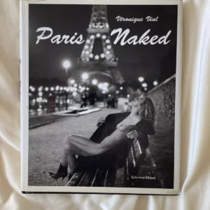 Paris Naked / Veronique Vial