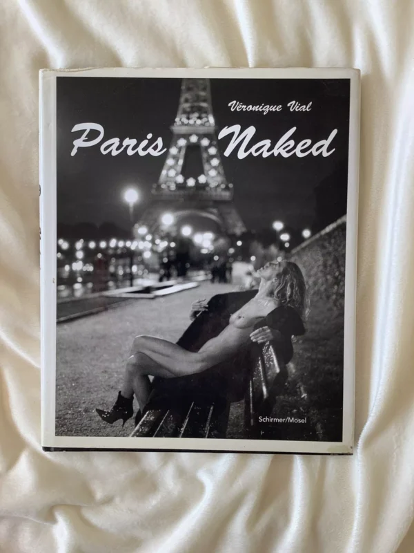 Paris Naked / Veronique Vial