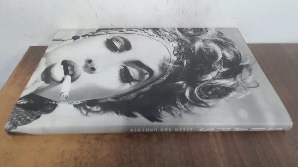 Snaps / Ellen Von Unwerth - Image 2