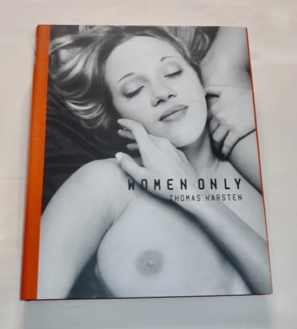 Women Only / Thomas Karsten